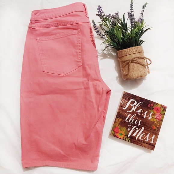 Riders by Lee coral bermuda mid rise shorts - Picture 2 of 5